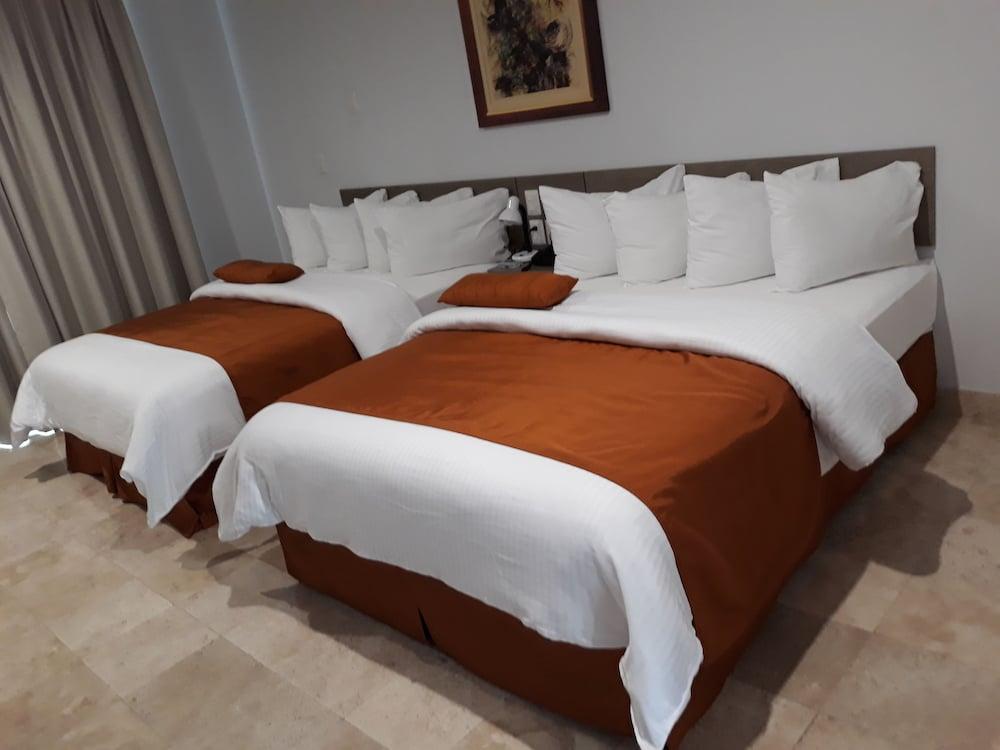 Memora Hotel & Villas Chapala Esterno foto
